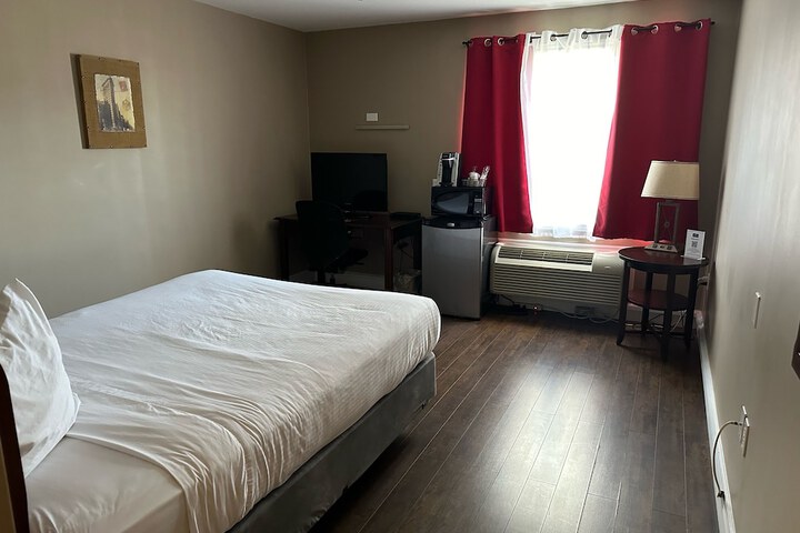 Room 23 of 29