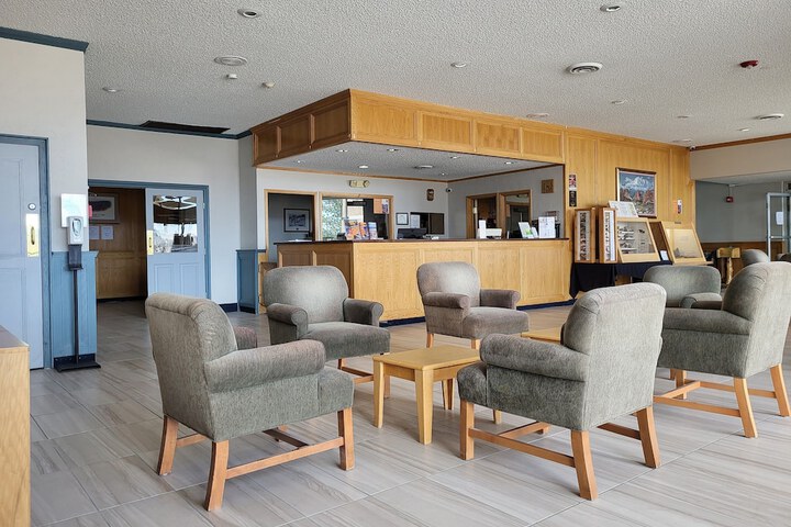 Hotel Interior 9 of 76