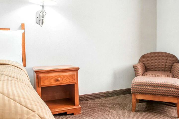 Room 16 of 20