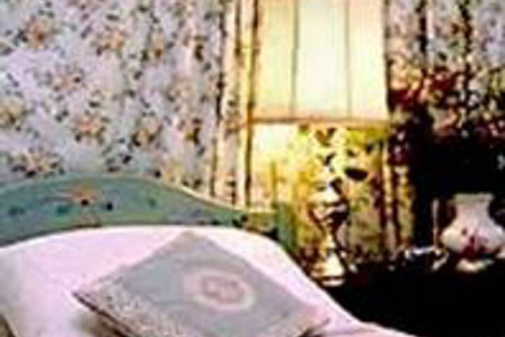 Longwood Country Inn
