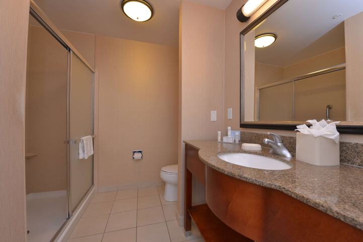 Room 12 of 33