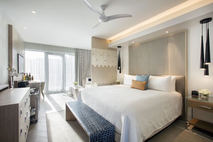 H2O Suites - Adults Only