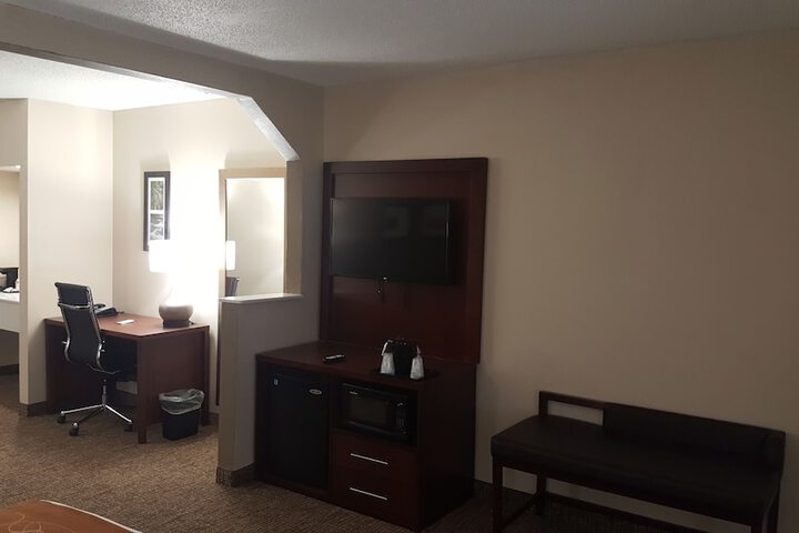 Room 33 of 54