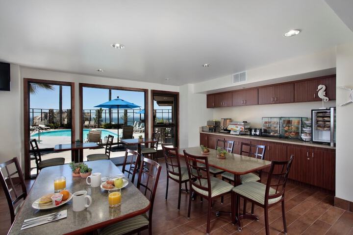 Inn at the Cove