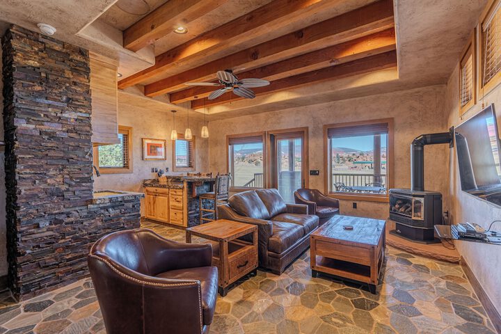 Cougar Ridge Resort