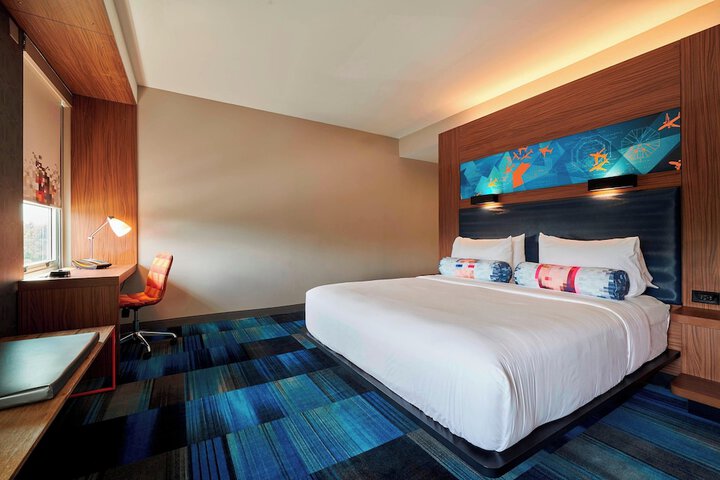 Aloft by Marriott Cleveland Airport