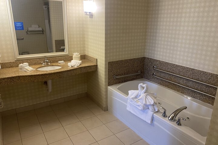Room 9 of 23