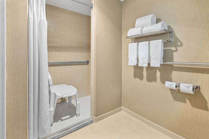 Room 35 of 61