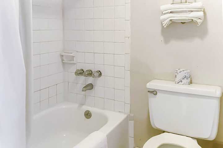 Room 14 of 25