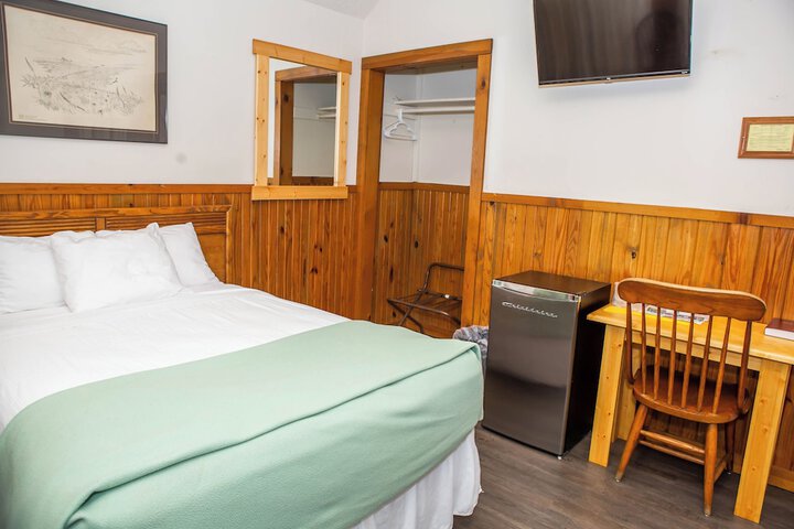 Montauk Lodge
