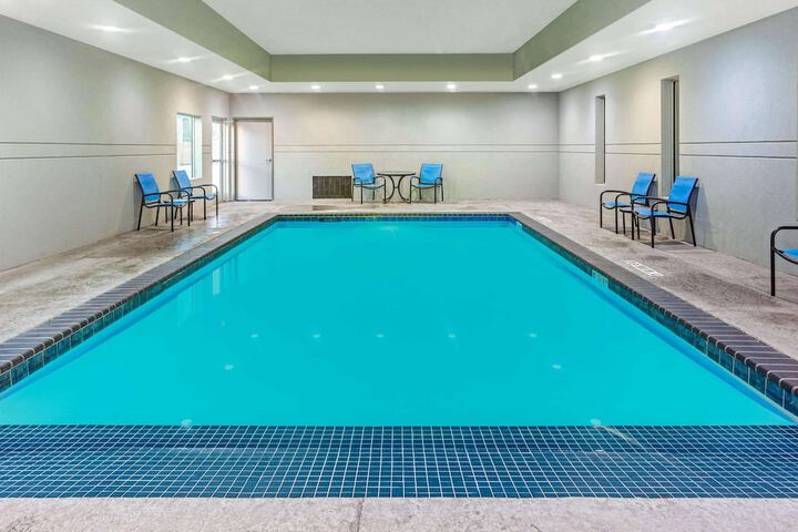 Pool 6 of 60