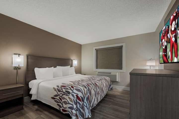 Red Roof Inn & Suites Vineland - Buena
