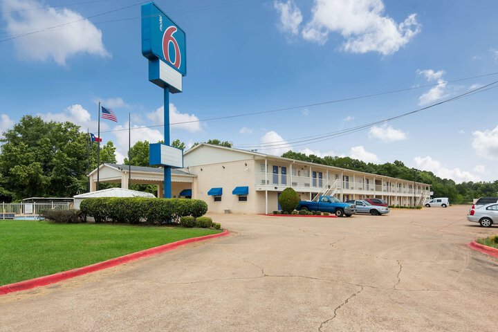 Hotel 2 of 24