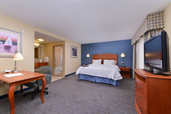 Room 13 of 46