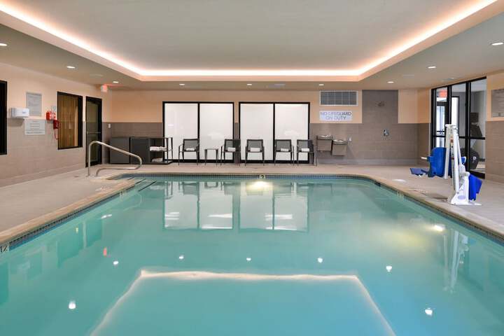 Courtyard by Marriott Detroit Utica