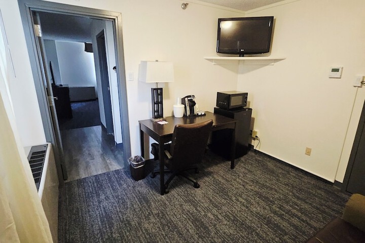 Ramada Plaza by Wyndham Sheridan Hotel & Convention Center