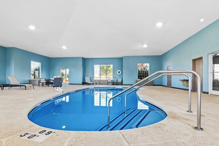 Holiday Inn Express Hotel & Suites Council Bluffs - Convention Center by IHG