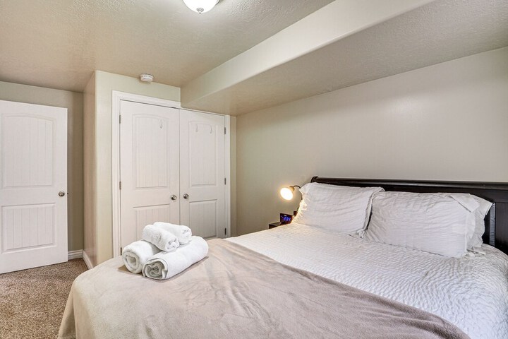 Home Theater & Patio: South Jordan Basement Unit