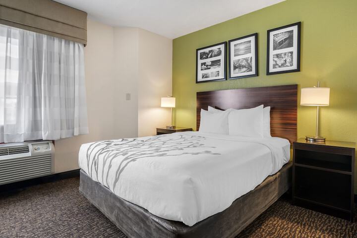 Room 34 of 42