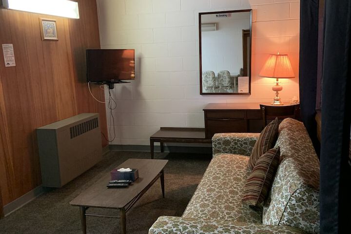 Room 31 of 34