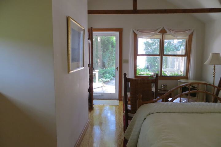 Room 17 of 34