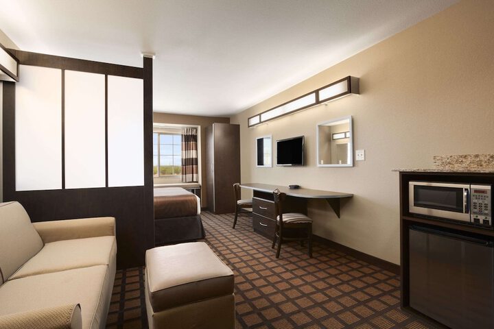 Room 14 of 22