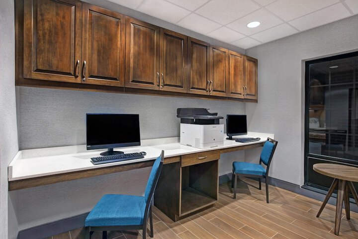 Hampton Inn Westfield