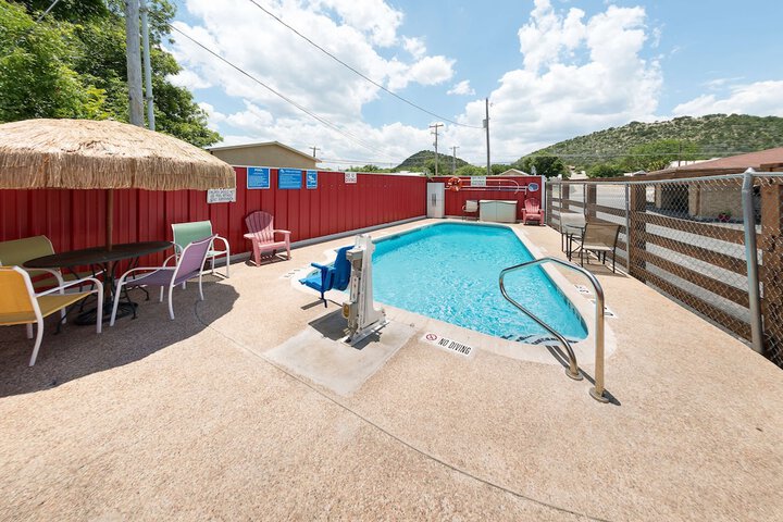 Pool 9 of 70