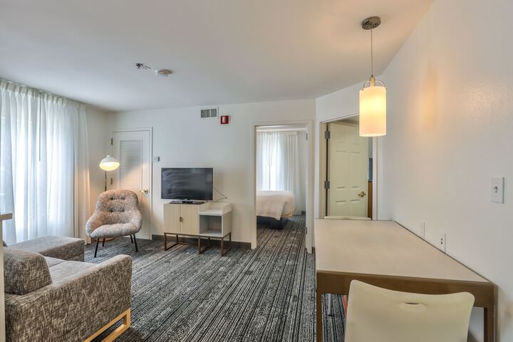 Room 25 of 62