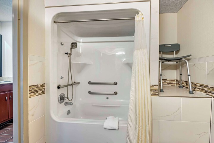 Best Western Shelbyville Inn and Suites Celebration Inn