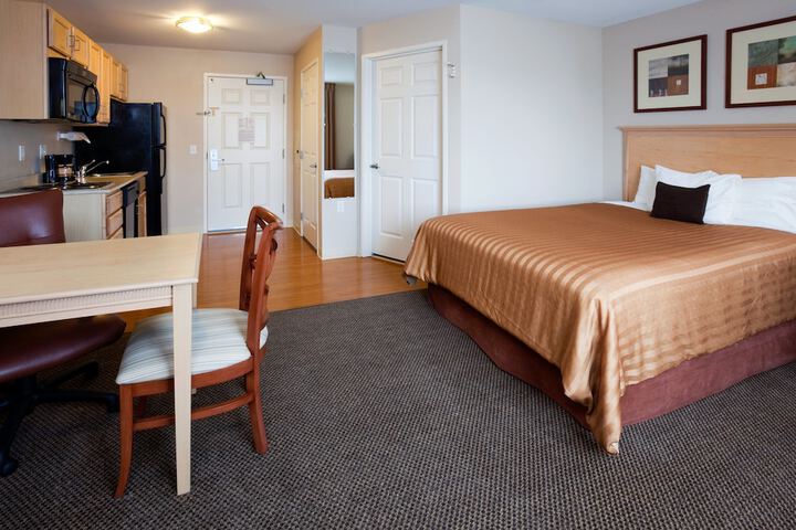 Room 16 of 28