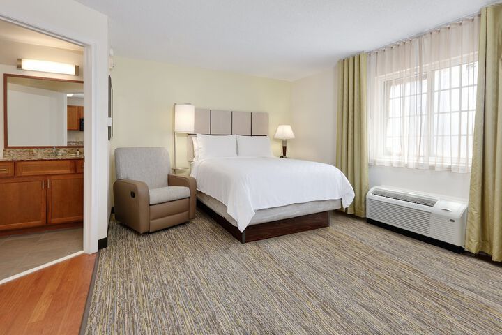 Room 17 of 26