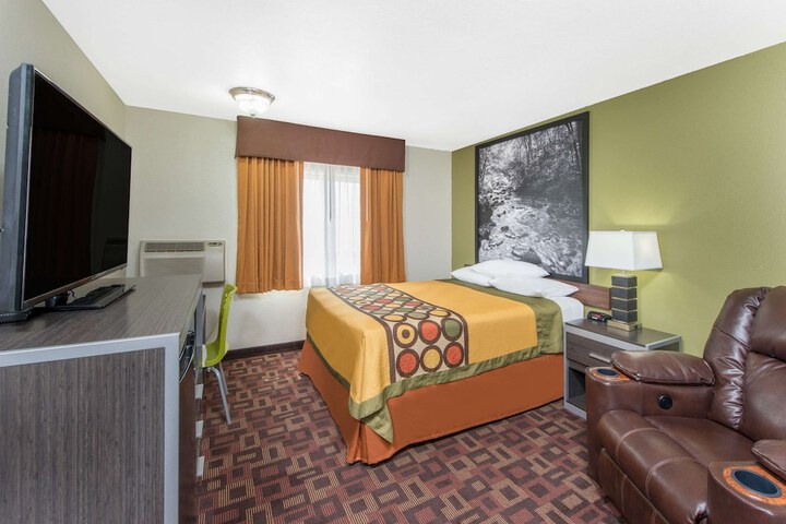 Super 8 by Wyndham Moberly MO