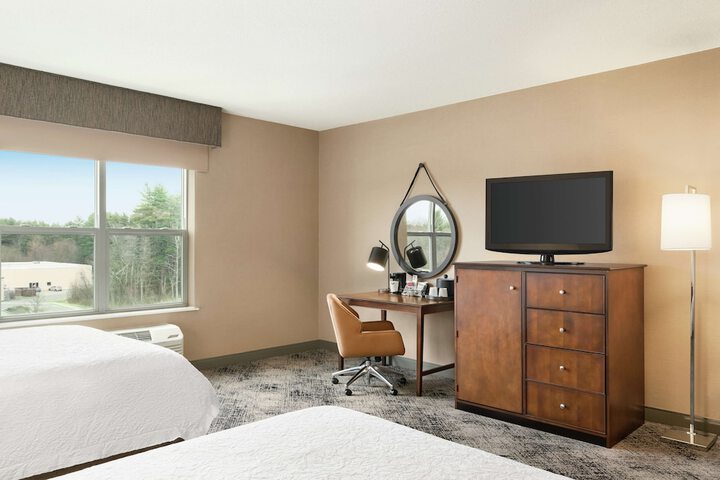 Room 25 of 43
