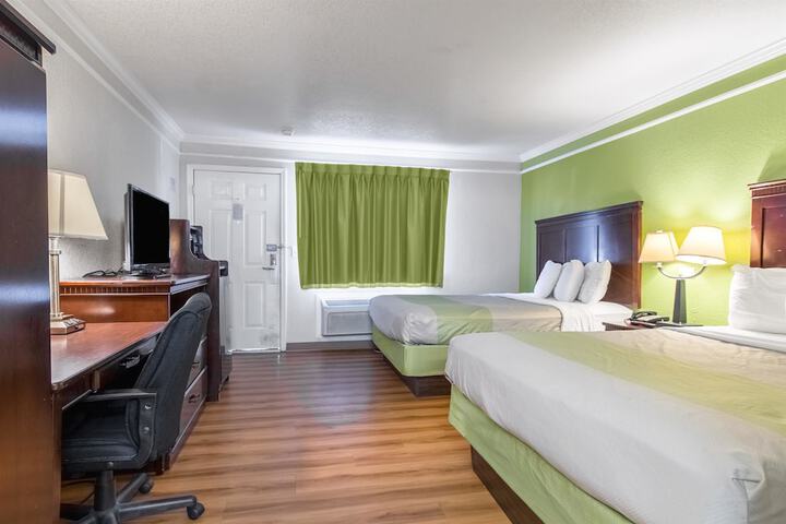 Room 14 of 30