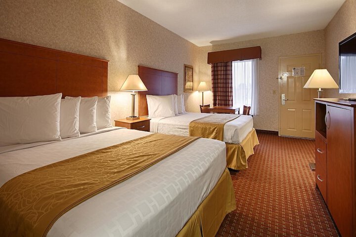 Room 15 of 28