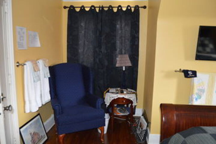 Maple Street Bed & Breakfast