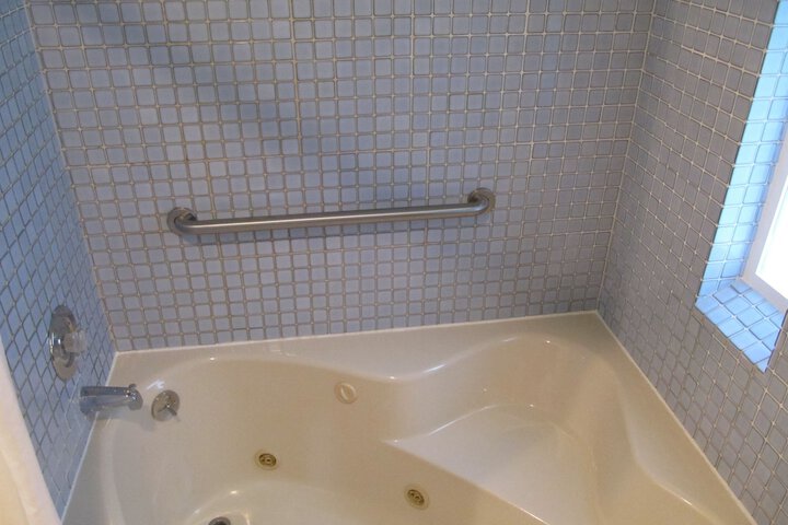 Room 132 of 154