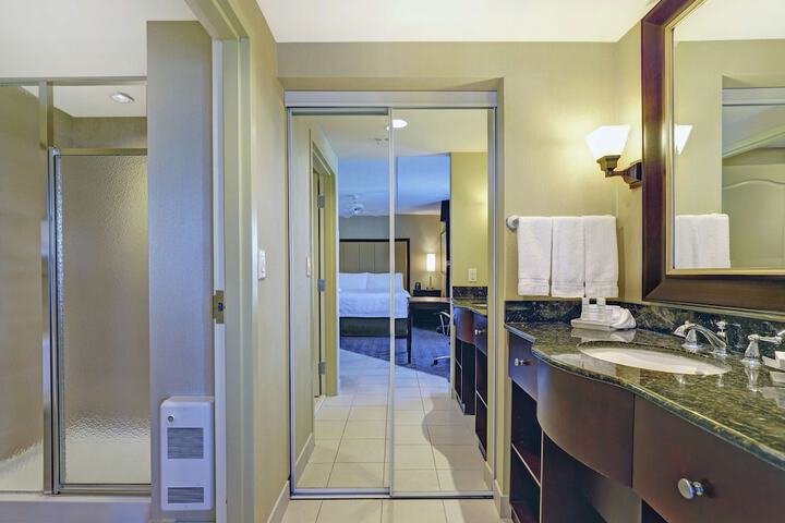 Room 22 of 47