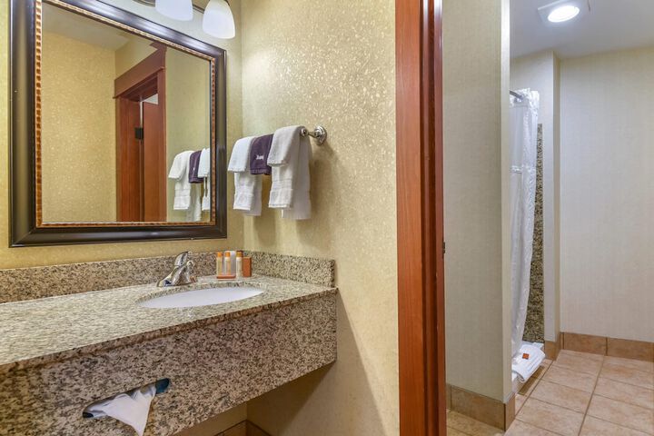 Kathryn Riverfront Inn an Ascend Collection Hotel