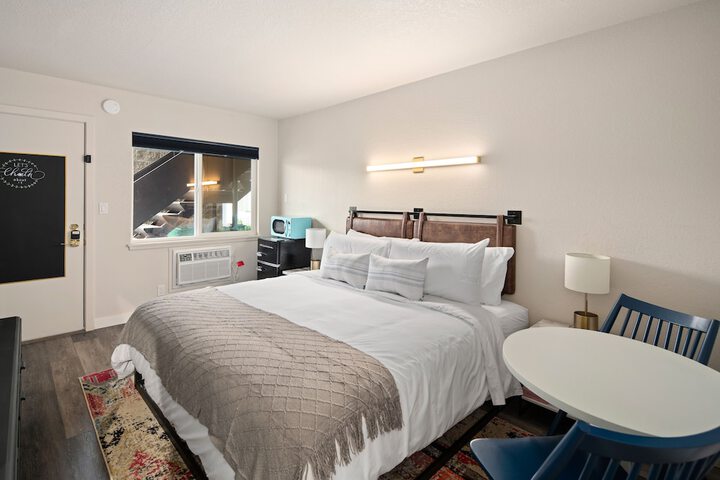 Room 25 of 57
