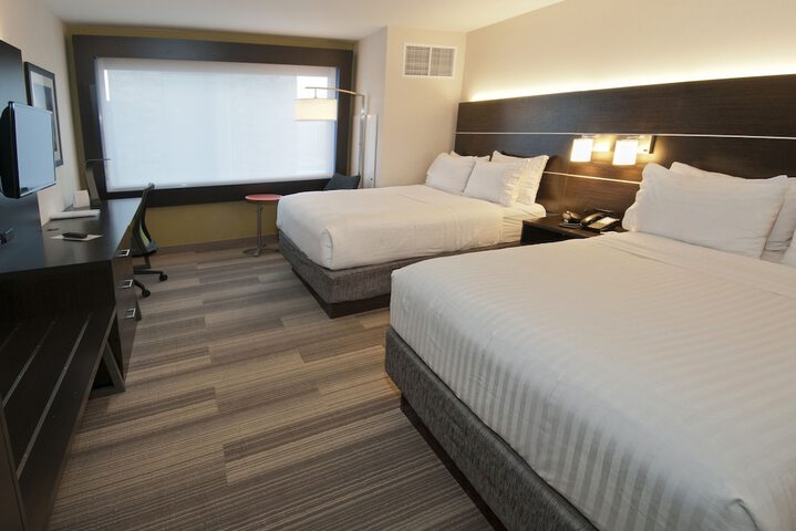 Room 18 of 35