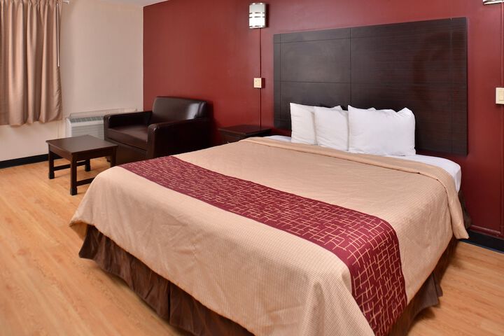 Room 14 of 30