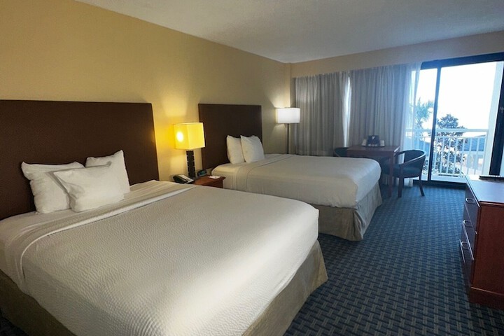 Room 40 of 61