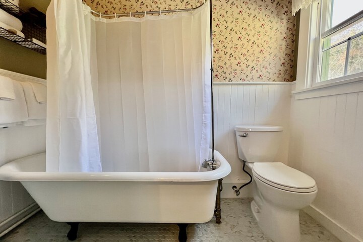 Room 16 of 113