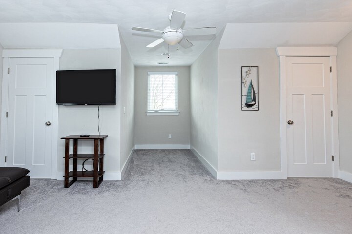 525 The Back Bay House