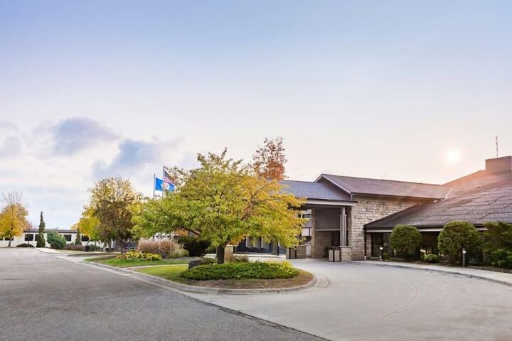 Arrowwood Resort Hotel and Conference Center - Alexandria MN
