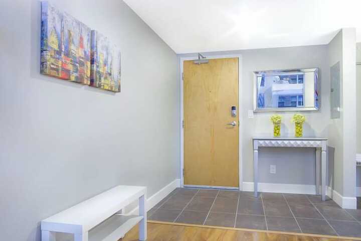 Room 16 of 20