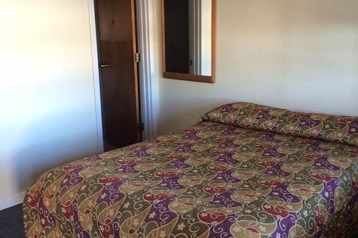 Room 5 of 5
