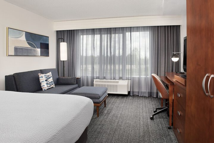 Room 17 of 50
